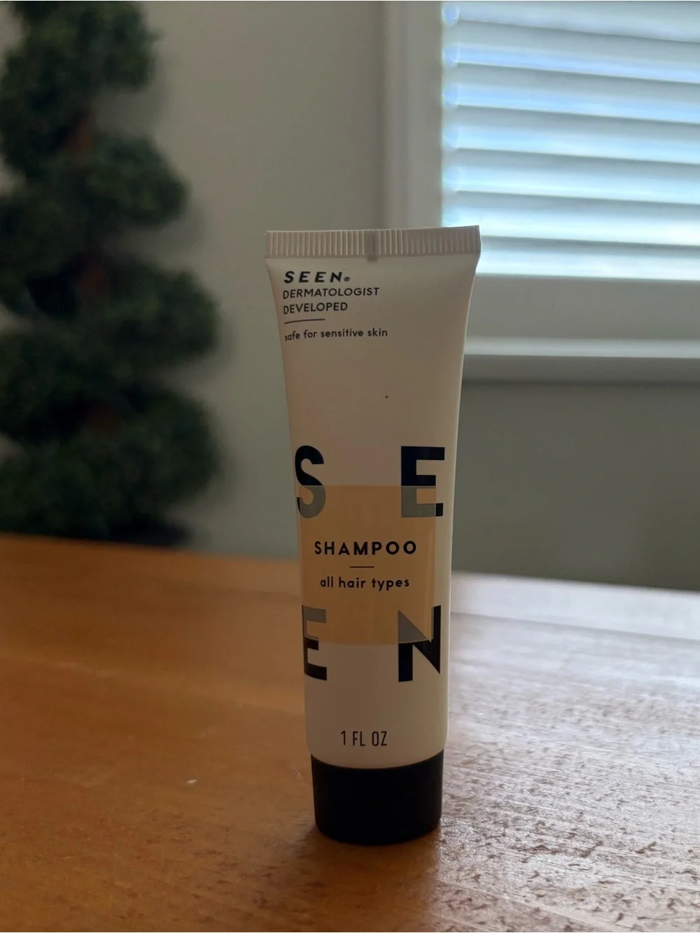 SEEN Shampoo, All Hair Types, Dermatologist Developed, 1 oz., New/Sealed